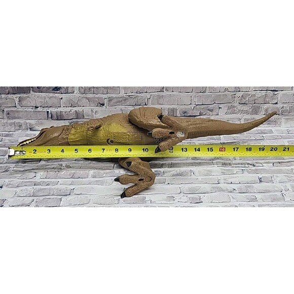 Jurassic World Camp Cretaceous Isla Nublar Epic Roarin' Tyrannosaurus Rex B777 - Picture 10 of 13